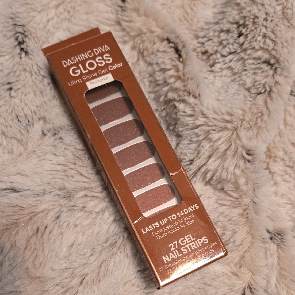 ✨️ 3/$12 Dashing Diva Gloss Gel Nail Strips